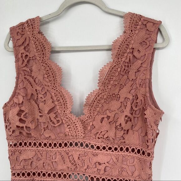 J.O.A. Lace Floral Cutout Open V-neckline Scallop Hem Mini Dress - Picture 2 of 13